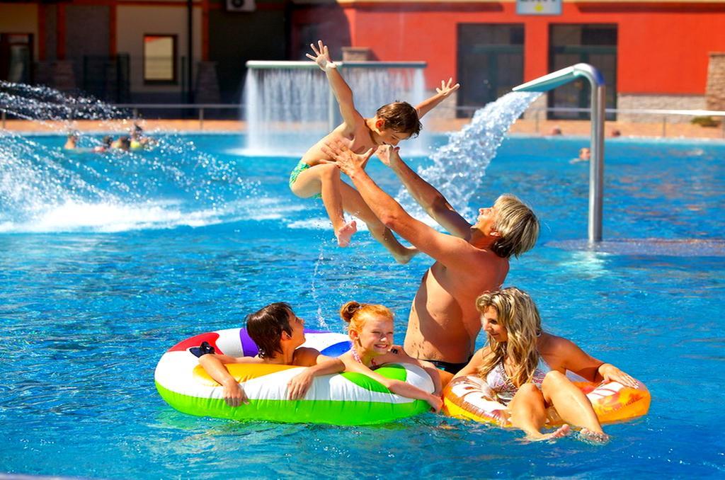Apartmany Riviera A Chalupa Riviera Liptov, Bešeňová Εξωτερικό φωτογραφία